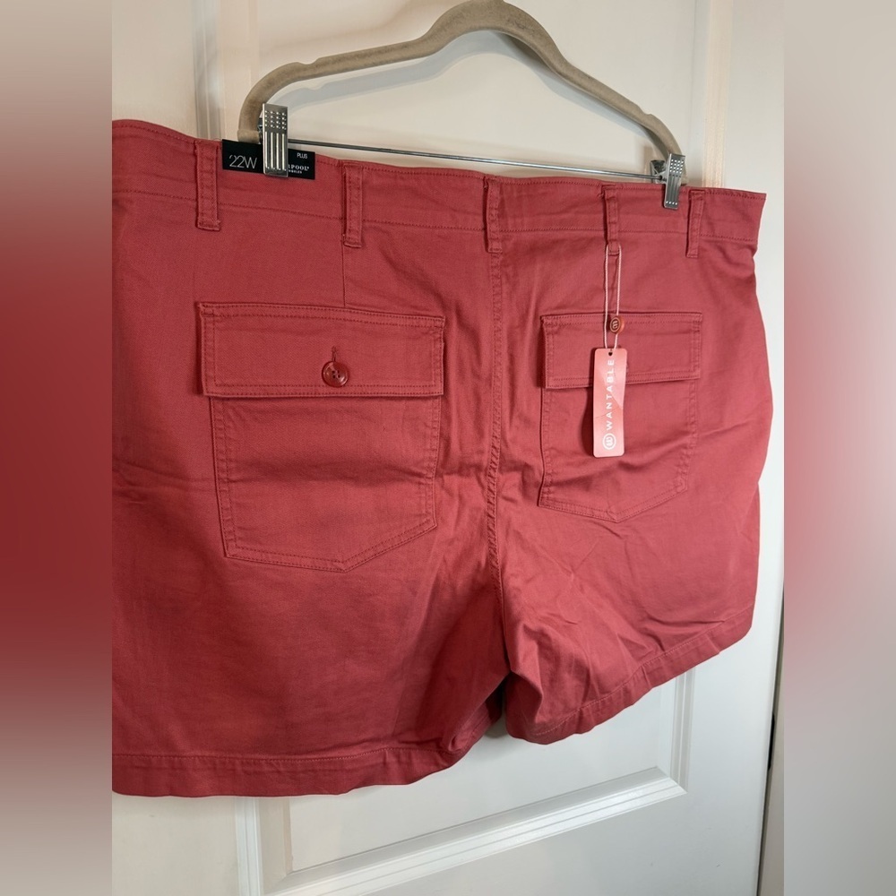 NWT Liverpool Women’s Dusty Cedar Cargo Pocket Shorts - Size 22W - Picture 6 of 11
